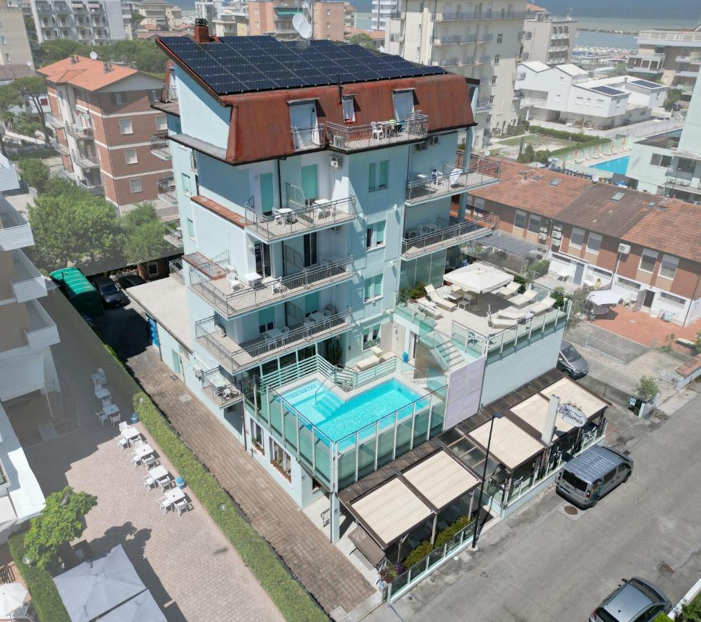 Hotel Bahamas Lido Di Savio Exterior photo